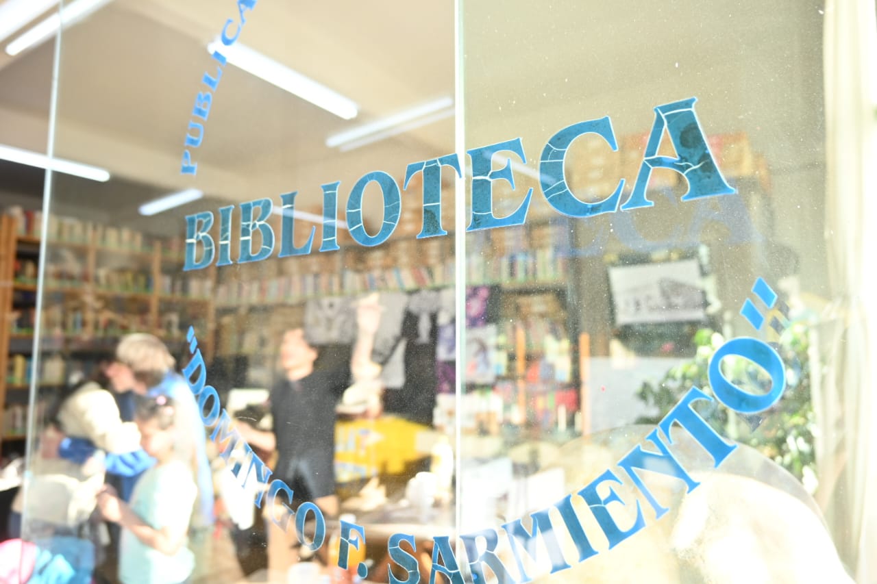 NUEVOS TALLERES CULTURALES EN LA BIBLIOTECA SARMIENTO