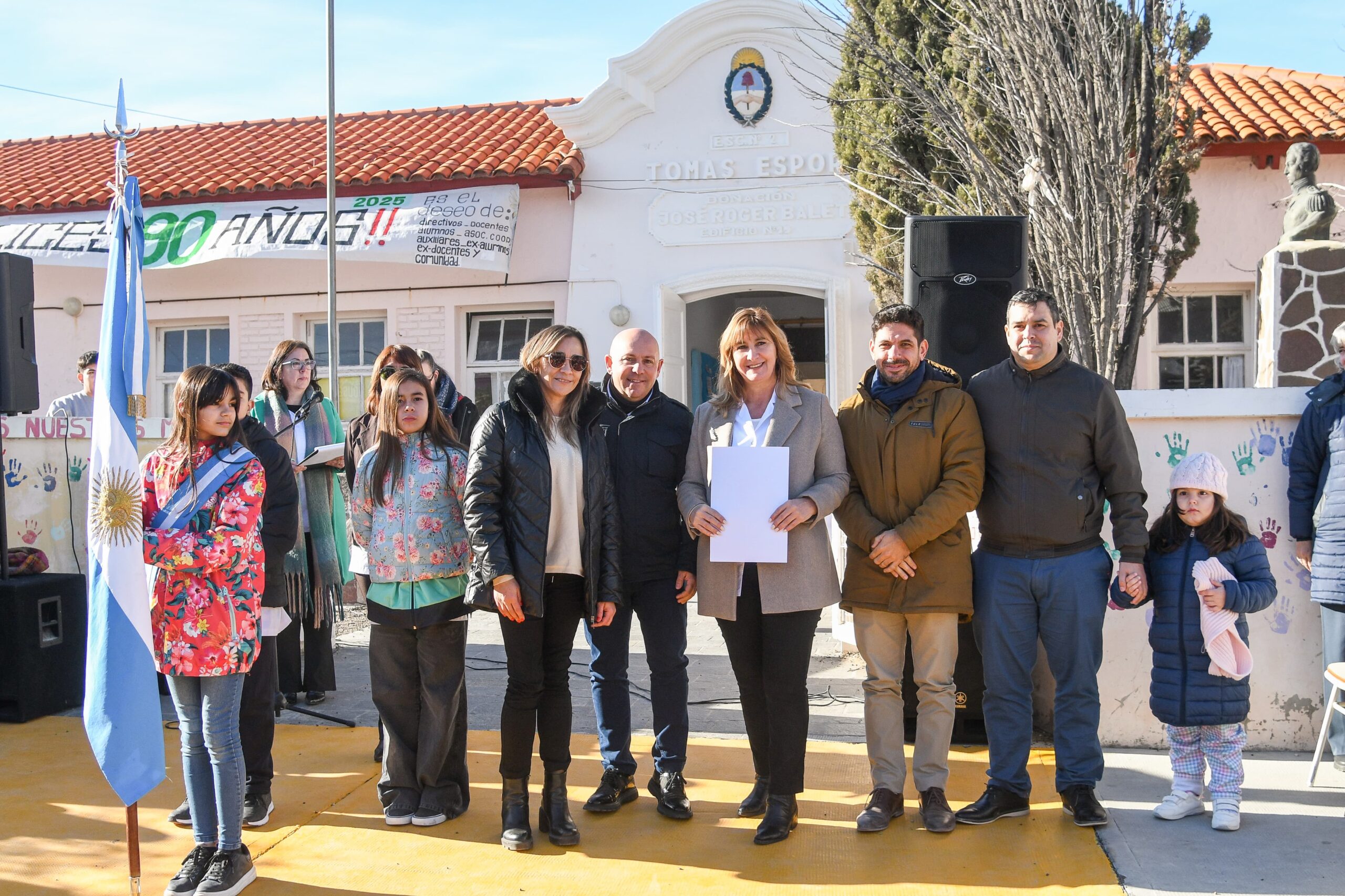 EL INTENDENTE PARTICIPÓ DEL ACTO POR EL 90º ANIVERSARIO DE LA ESCUELA Nº 124 “TOMÁS ESPORA”