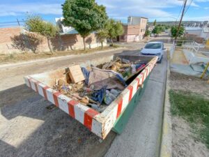 CONTINÚA LA CAMPAÑA DE LIMPIEZA EN LOS BARRIOS ROQUE GONZÁLEZ Y VILLA PADILLA