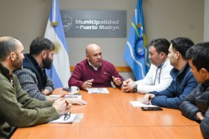 ACOMPAÑAMIENTO PERMANENTE A CLUBES: SASTRE RECIBIÓ A LAS AUTORIDADES DEL CLUB NÁUTICO PARA ADOQUINAR SU PREDIO