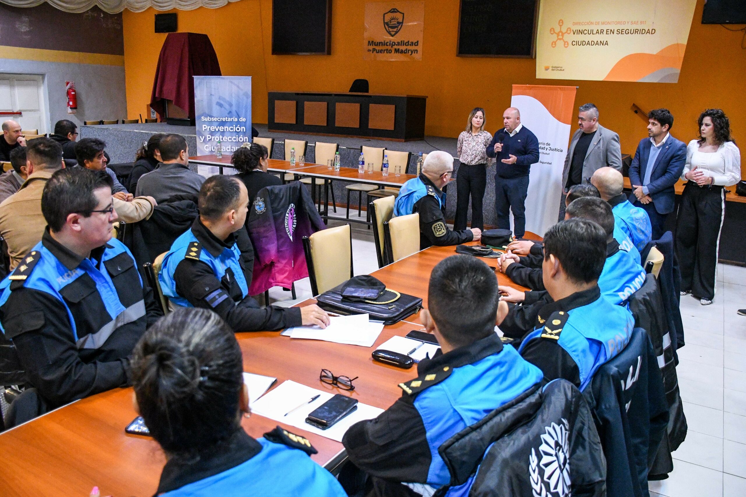 SASTRE E ITURRIOZ ENCABEZARON LAS JORNADAS SOBRE POLÍTICAS DE SEGURIDAD EN PUERTO MADRYN