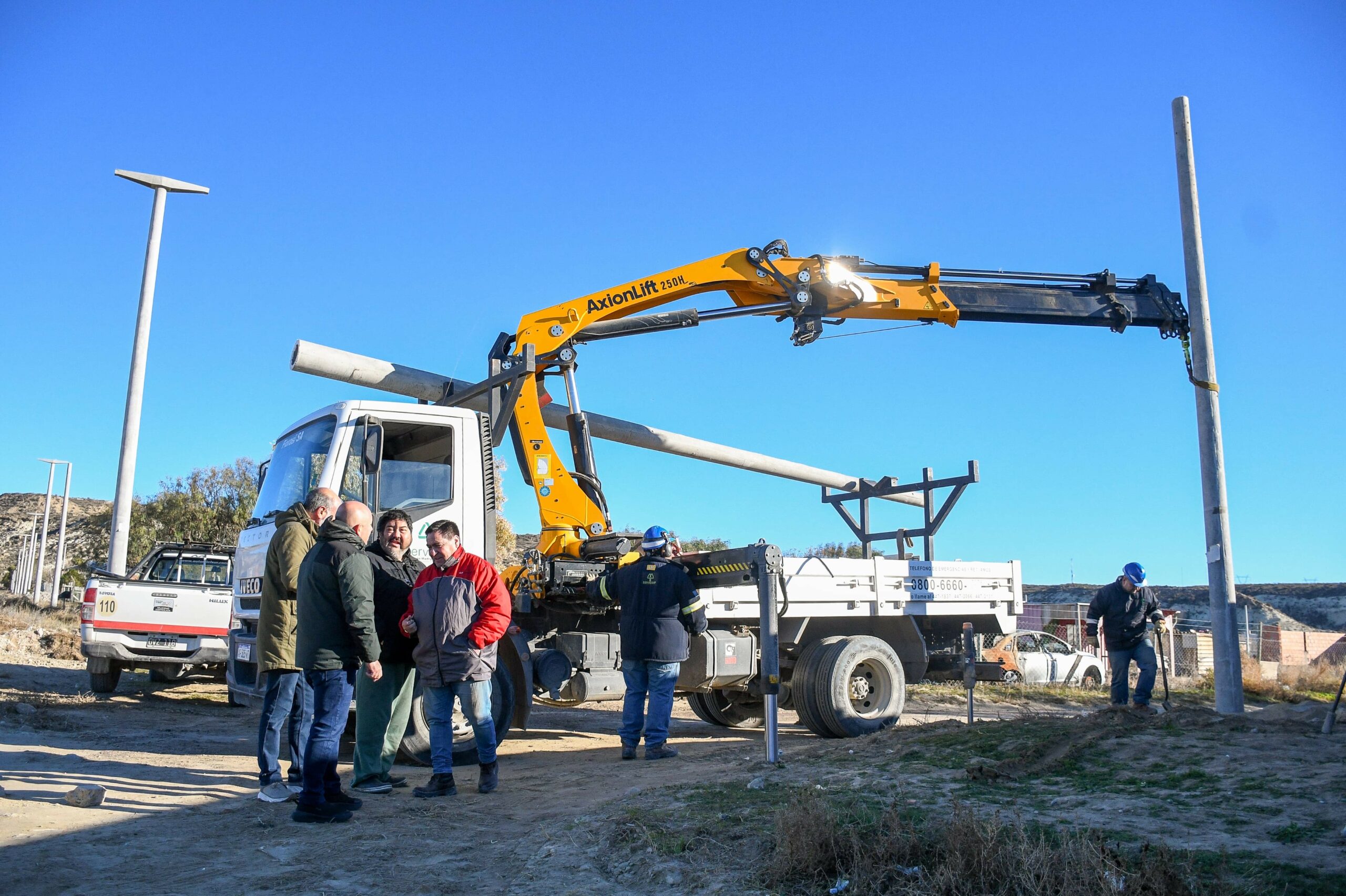 AVANZA LA OBRA DE RED ELÉCTRICA EN EL PARQUE AGROFORESTAL