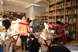 INVITAN A UN ENCUENTRO DE JÓVENES ARTISTAS EN LA BIBLIOTECA MUNICIPAL