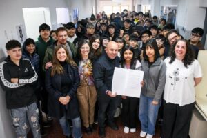 SASTRE ACOMPAÑÓ A ESTUDIANTES DE LA CIUDAD QUE REPRESENTARÁN A PUERTO MADRYN Y A CHUBUT EN UN CERTAMEN NACIONAL