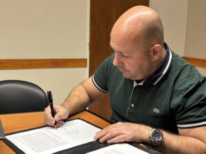 PUERTO MADRYN Y LUJÁN DE CUYO FIRMARON UN CONVENIO PARA FOMENTAR Y DESARROLLAR DISTINTAS ACTIVIDADES