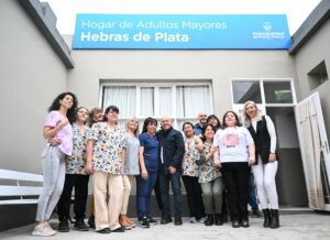 SASTRE PARTICIPÓ DEL 43º ANIVERSARIO DEL HOGAR DE PERSONAS MAYORES “HEBRAS DE PLATA”