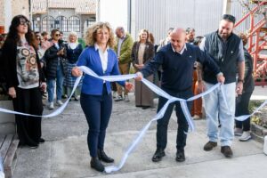 40º ANIVERSARIO DE LA ASOCIACIÓN CULTURAL GALESA: SASTRE INAUGURÓ OBRAS DE PUESTA EN VALOR DE LA CASA TOSCHKE