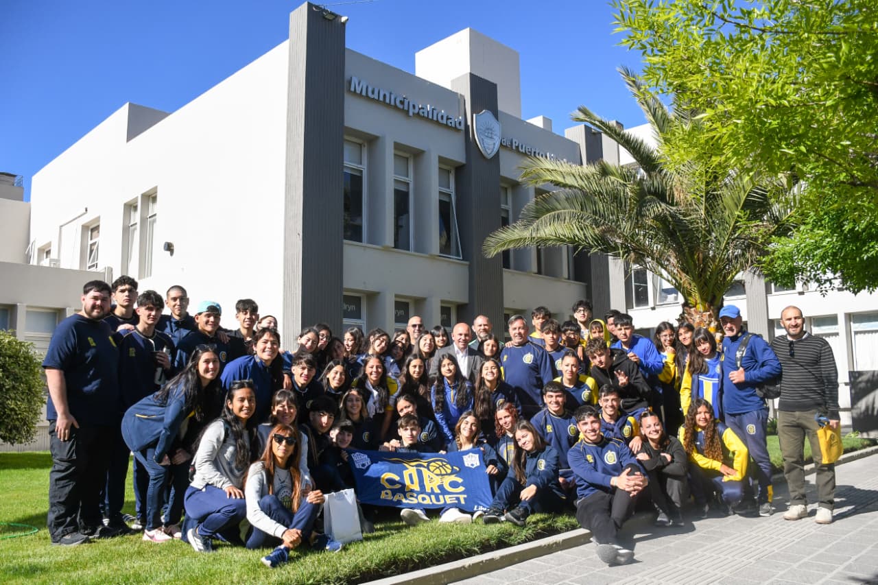 SASTRE RECIBIÓ A LA DELEGACIÓN DE ROSARIO CENTRAL QUE PARTICIPÓ DEL ENCUENTRO DE DEPORTE AMATEUR