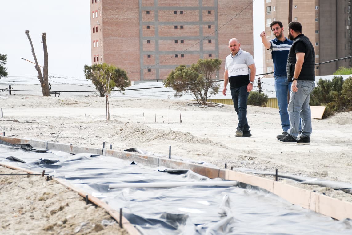 SASTRE RECORRIÓ LAS OBRAS DE PUESTA EN VALOR DE LA “LOMA BLANCA”