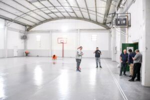 SASTRE SUPERVISÓ LAS OBRAS QUE SE REALIZAN EN EL GIMNASIO MUNICIPAL Nº 2