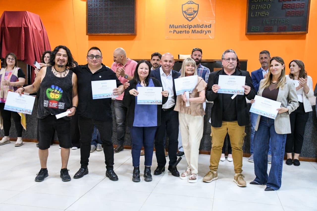 SASTRE RECONOCIÓ A EMPLEADOS MUNICIPALES POR SU TRAYECTORIA