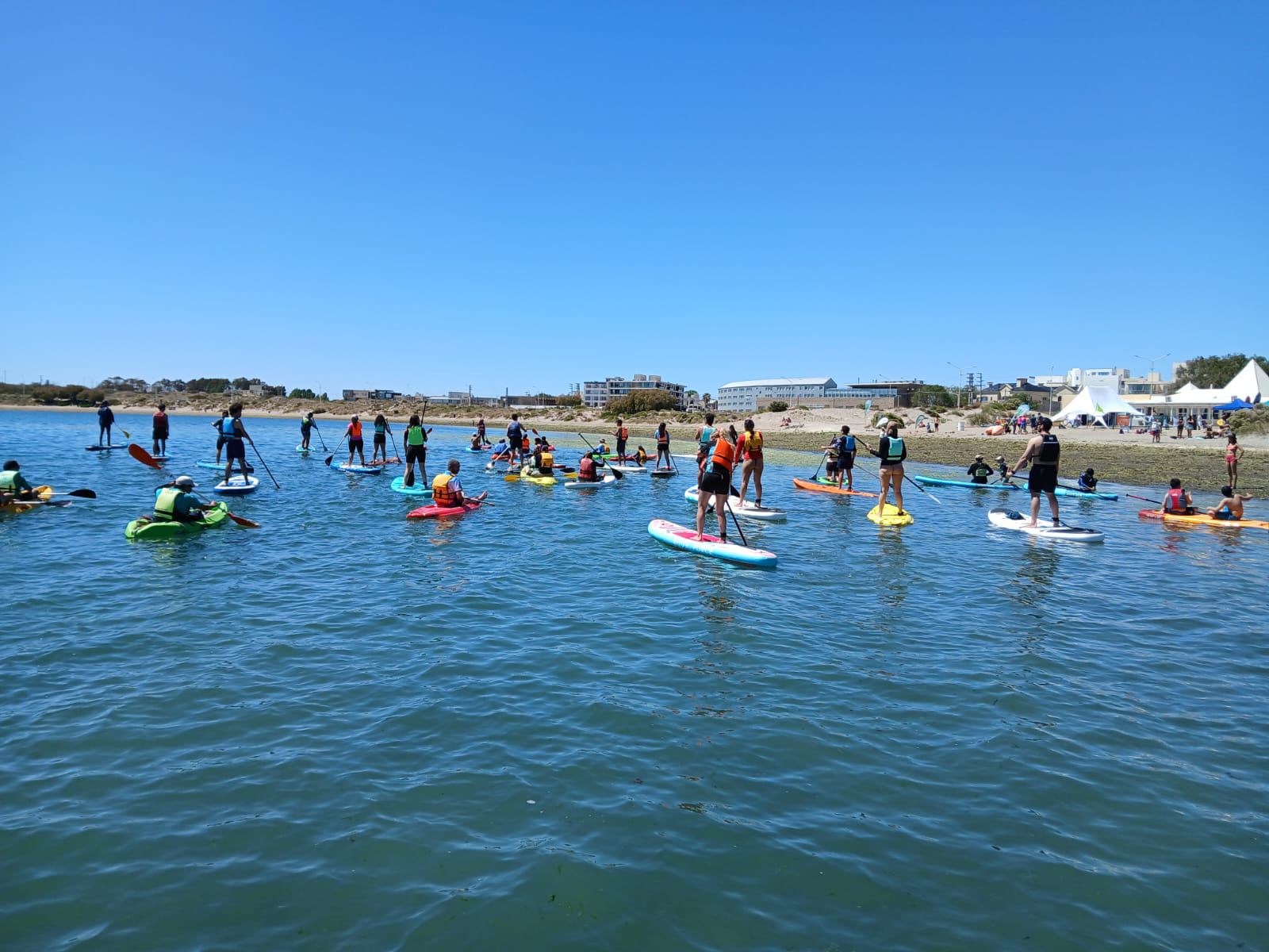 PUERTO MADRYN VIVIÓ UNA NUEVA EDICIÓN DE LA EXPERIENCIA SUP