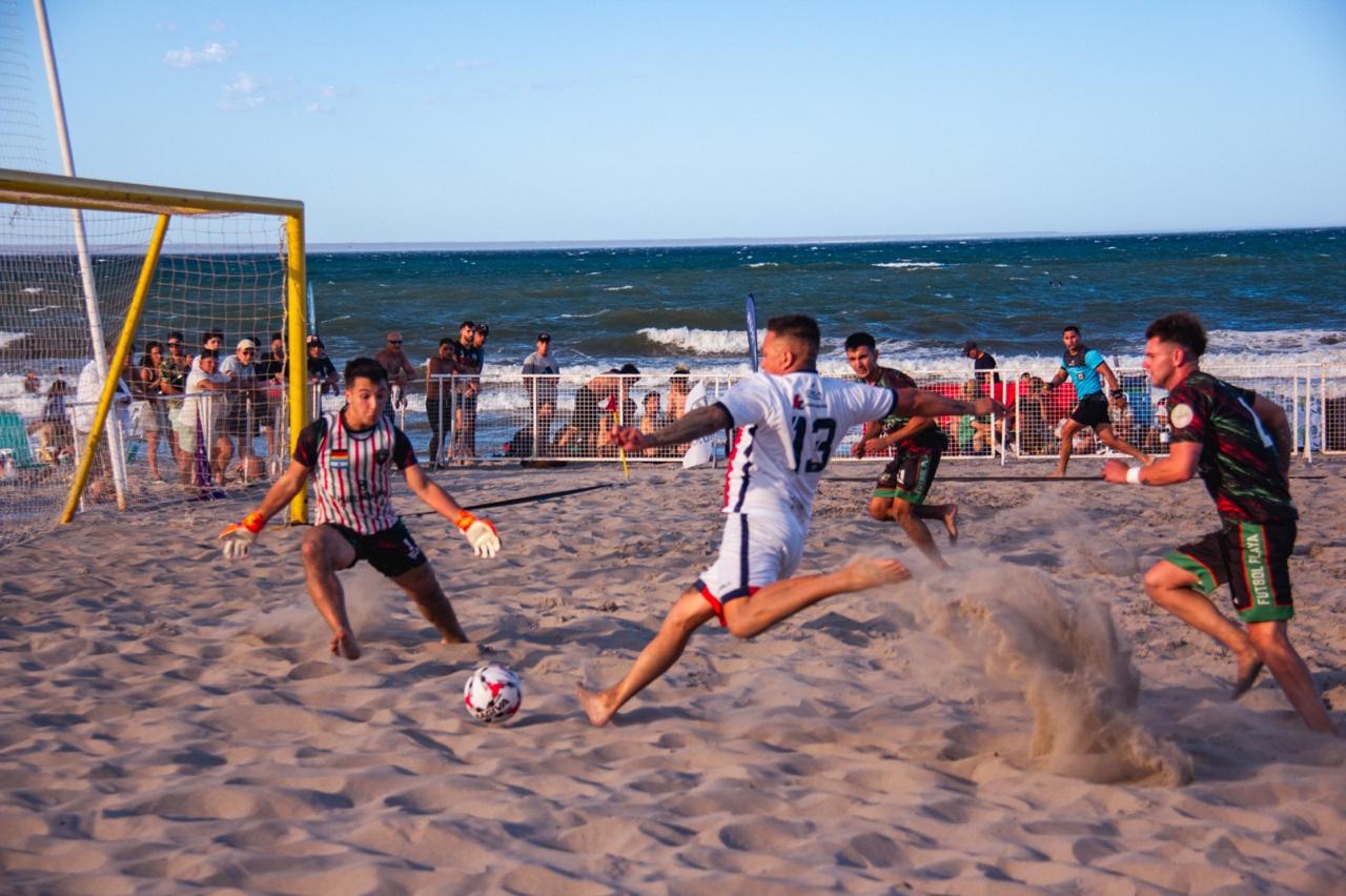 TORNEO DE FÚTBOL PLAYA PARA ADULTOS EN PUERTO MADRYN