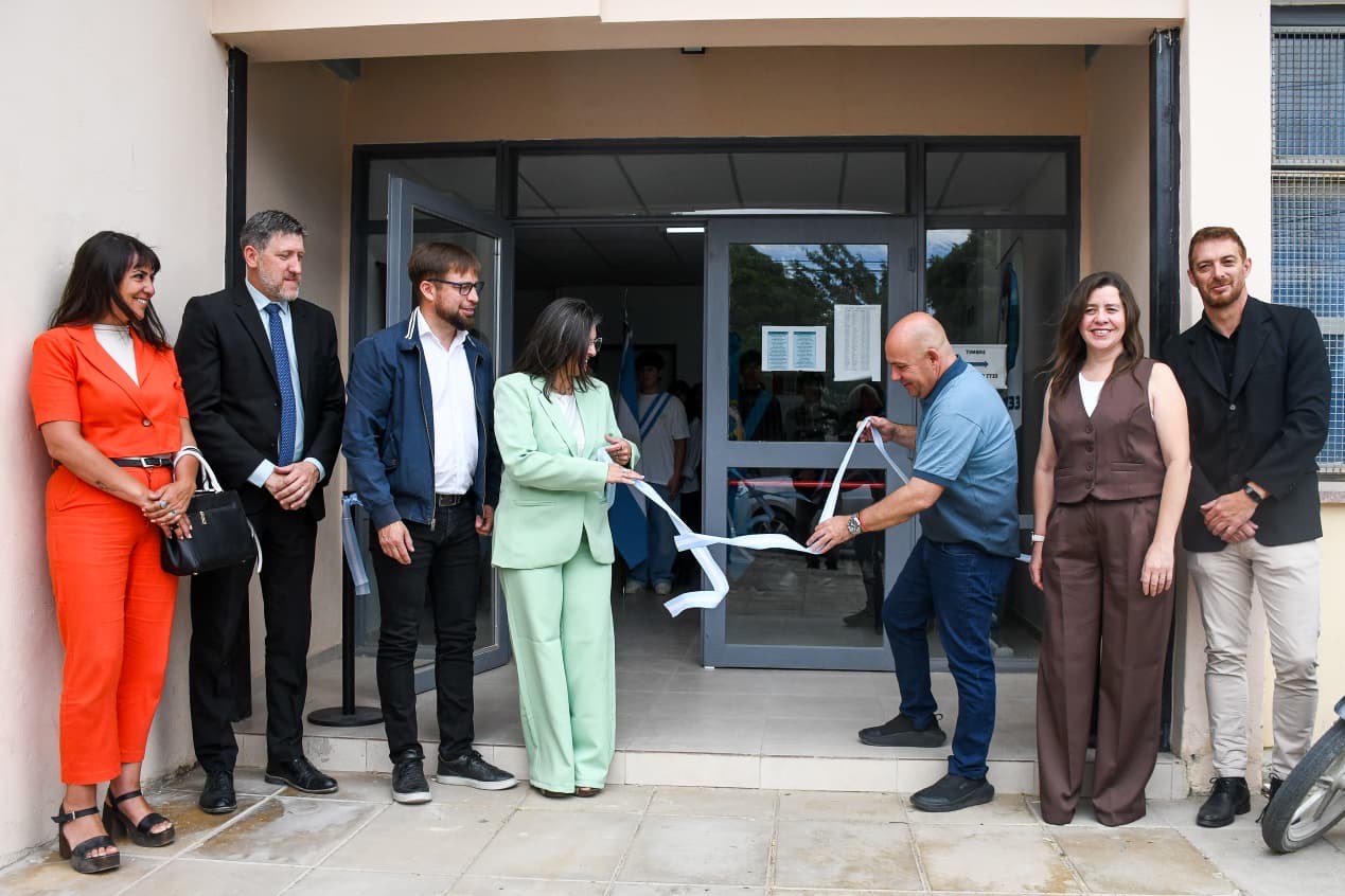 SASTRE PARTICIPÓ DE LA INAUGURACIÓN DE LA PRIMERA ETAPA DEL EDIFICIO DE LA ESCUELA N° 7733
