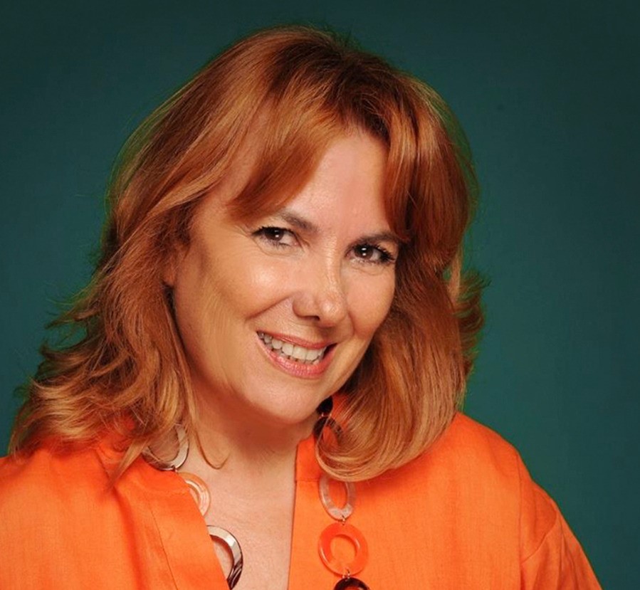 SILVIA IGLESIAS INAUGURA EL CICLO DE ESCRITORES “VERANO, MAR Y LIBROS” EN PUERTO MADRYN