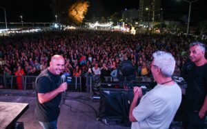 SASTRE ENCABEZÓ MULTITUDINARIA EDICIÓN DE “DISCO BAJO LAS ESTRELLAS”