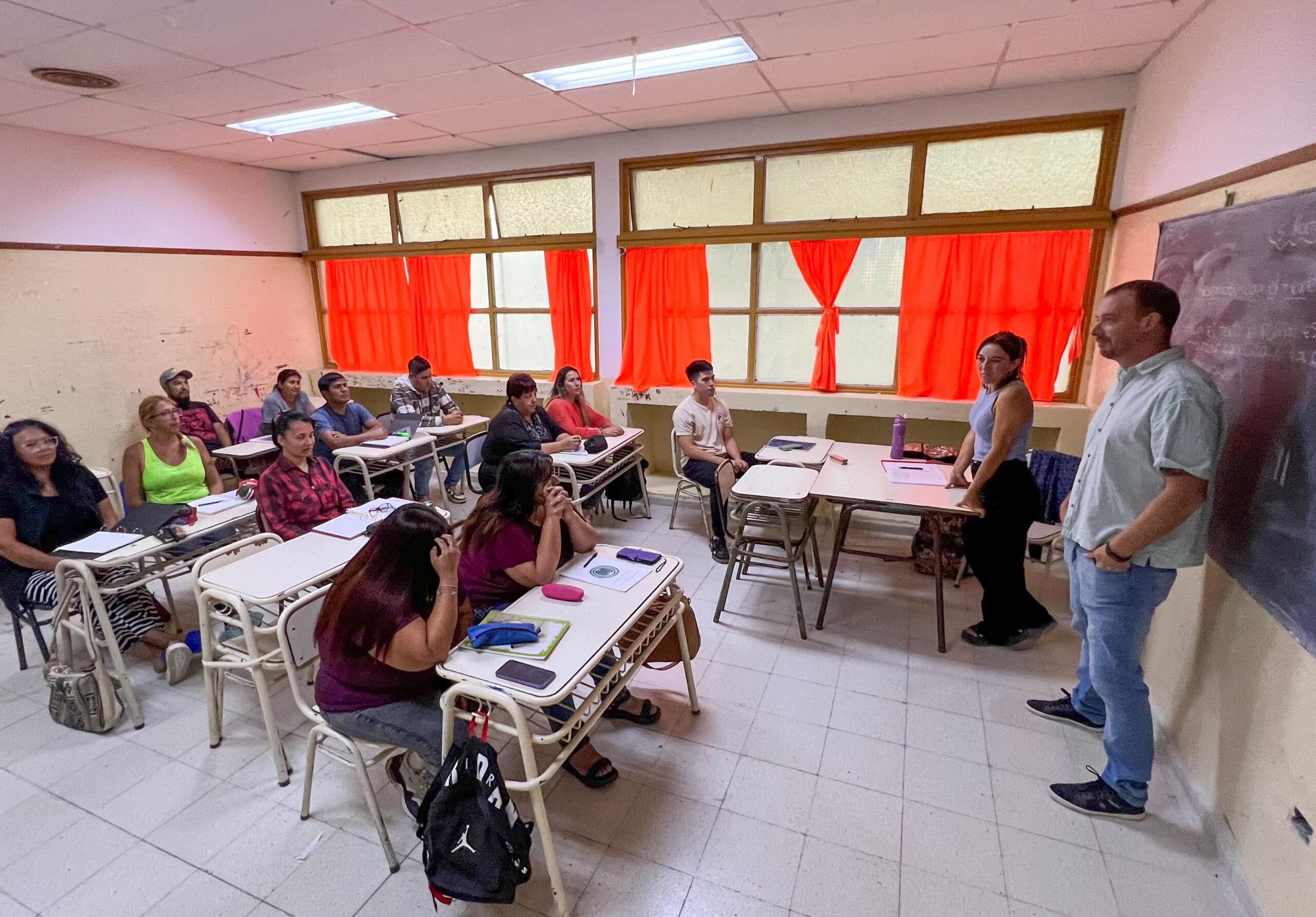 TERMINÁ LA SECUNDARIA EN LA ESCUELA DE JÓVENES Y ADULTOS