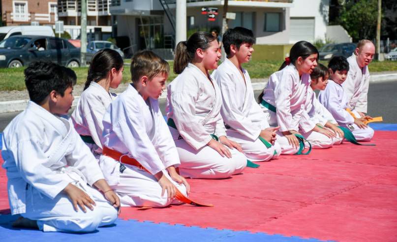 ENCUENTRO MASIVO DE TALLERES DEPORTIVOS MUNICIPALES