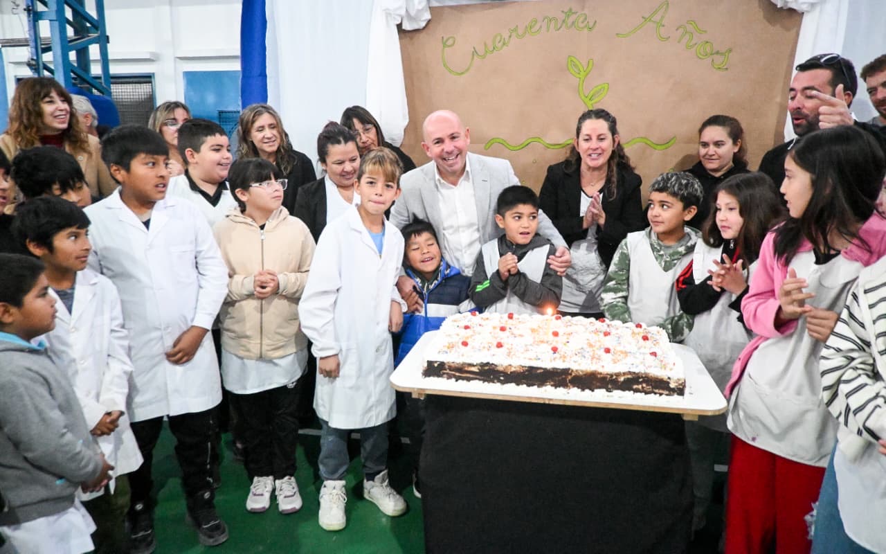 SASTRE: “CELEBRAR LOS 40 AÑOS DE LA ESCUELA MUNICIPAL N° 1 ES RECONOCER UNA HISTORIA CONSTRUIDA CON ESFUERZO, COMPROMISO Y VOCACIÓN EDUCATIVA”