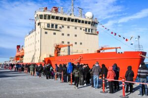 15.000 PERSONAS VISITARON LOS BUQUES DE LA ARMADA ARGENTINA DURANTE EL FIN DE SEMANA