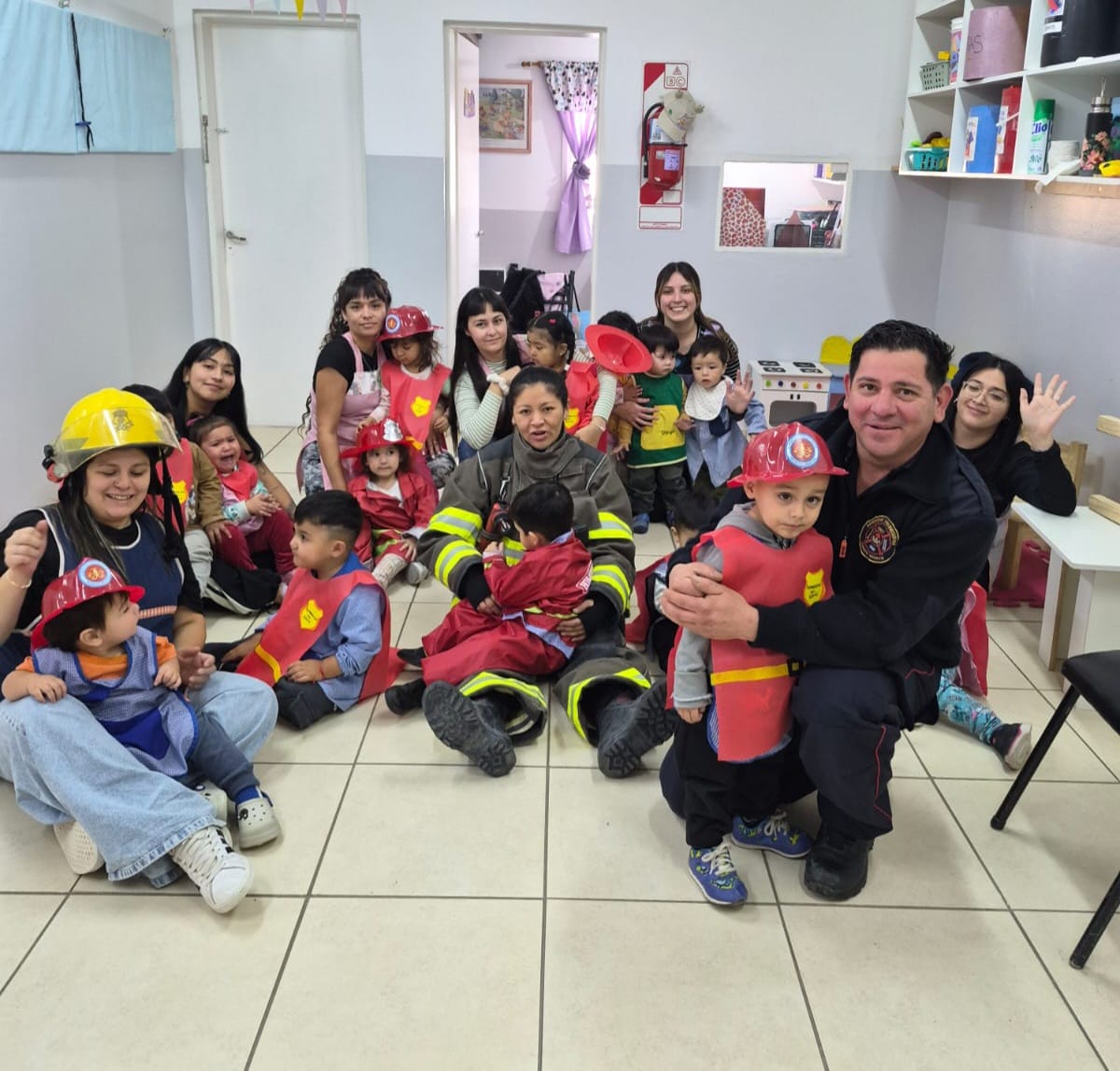 A TRAVÉS DE DISTINTAS ACTIVIDADES, LOS CPI APRENDEN SOBRE LA TAREA DE LOS BOMBEROS
