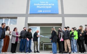 SASTRE INAUGURÓ EL TALLER DE INDUMENTARIA MUNICIPAL