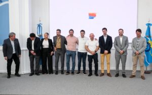 SASTRE PARTICIPÓ EN RAWSON DE LA FIRMA DE CONVENIOS PARA FORTALECER LOS PARQUES INDUSTRIALES