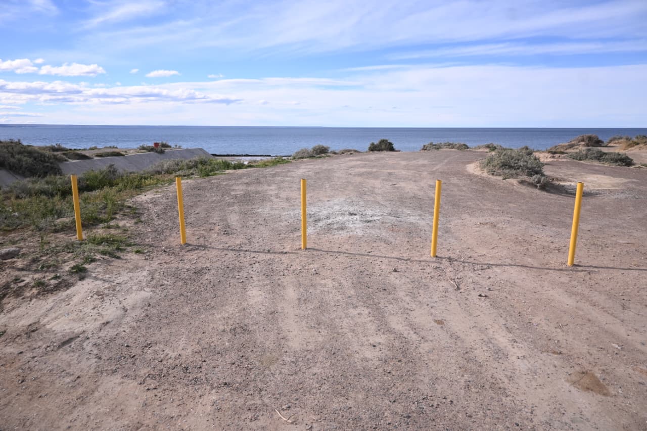 TRAS EL REORDENAMIENTO, QUEDÓ HABILITADO EL PREDIO DE PLAYA KAISER CON UN ÚNICO ACCESO VEHICULAR  